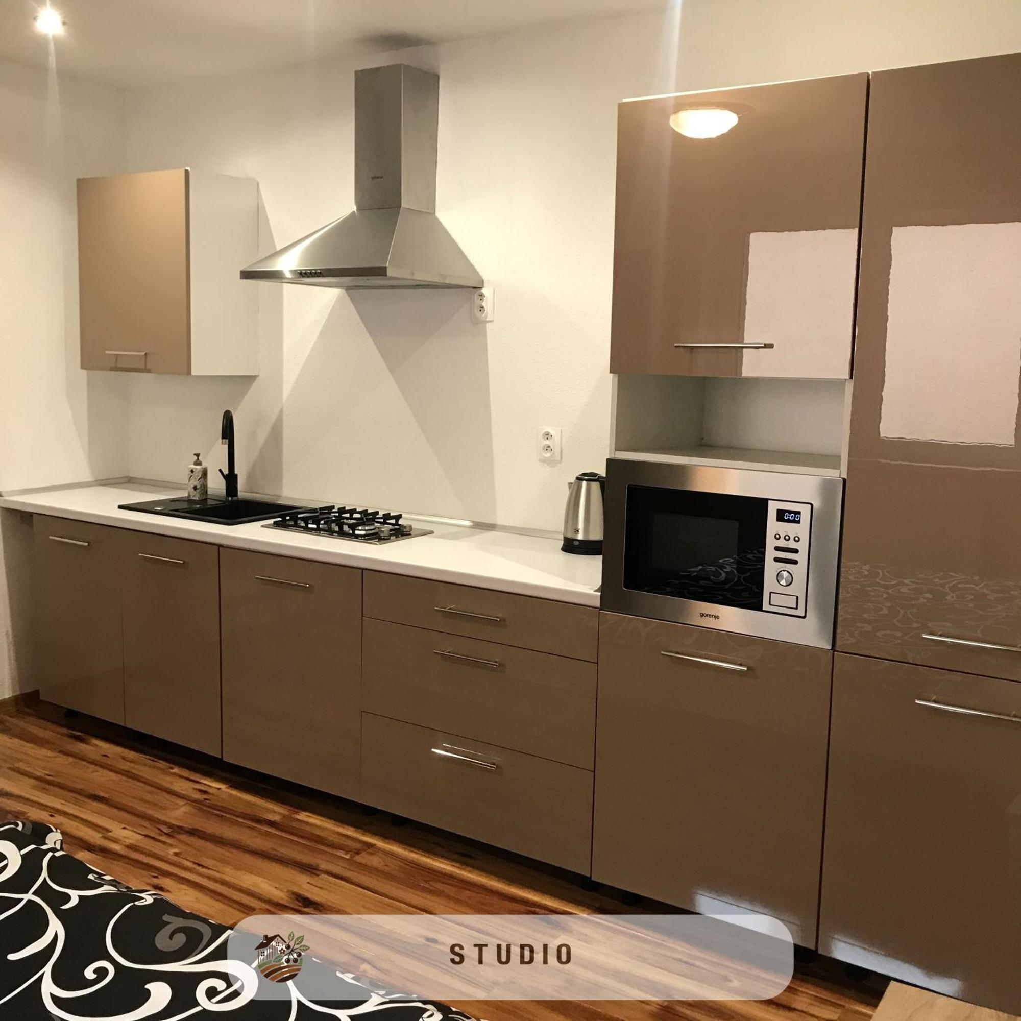 Apartmanovy Dom Visnove Exteriör bild