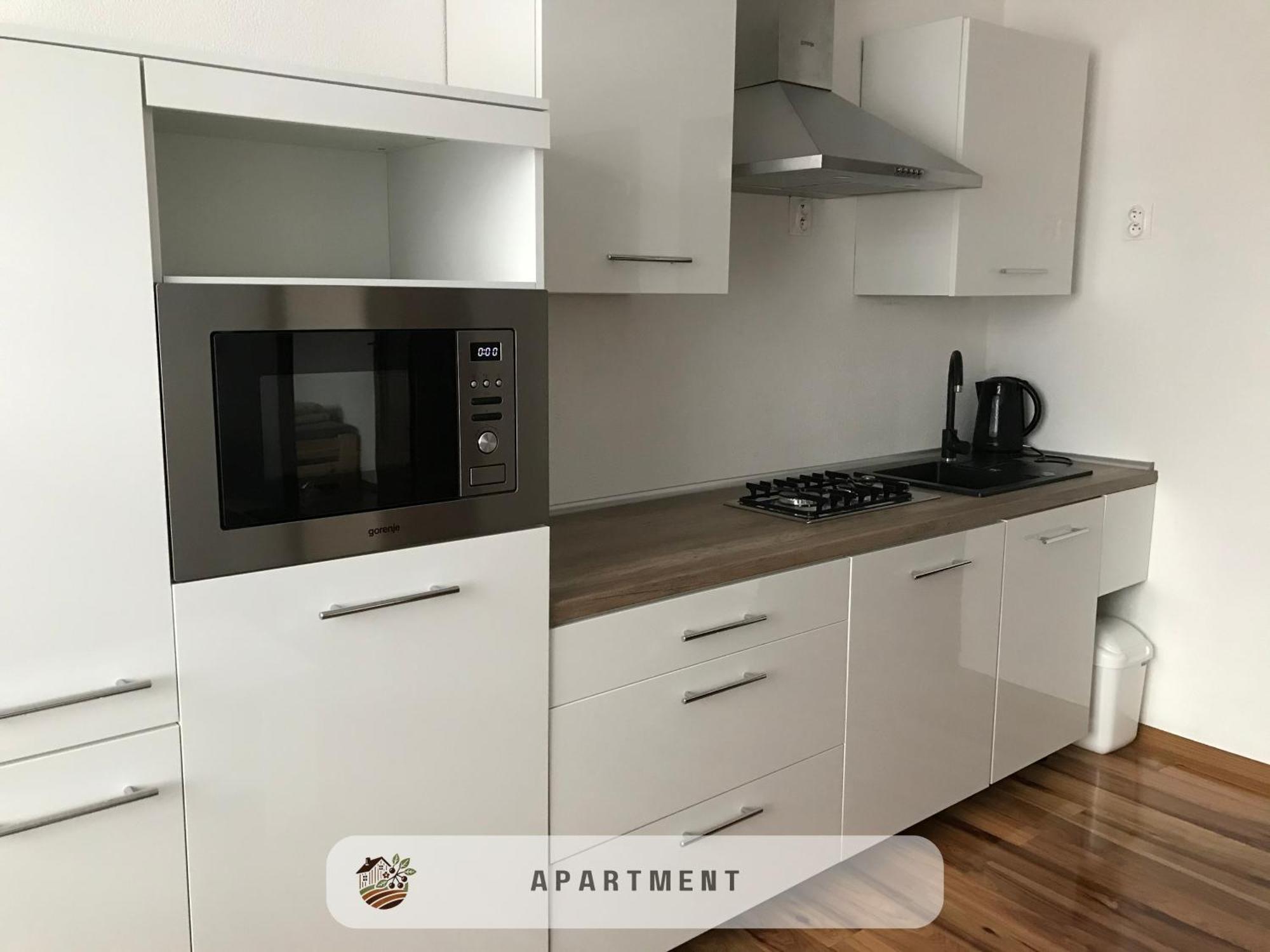 Apartmanovy Dom Visnove Exteriör bild